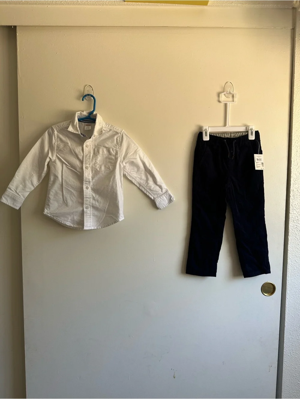 Gymboree White Button-Up Shirt with Navy Pants Kids Matching Set